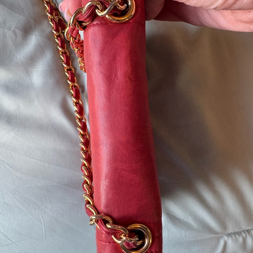 Chanel Red Leather Shoulder Bag - Picture 8 of 15